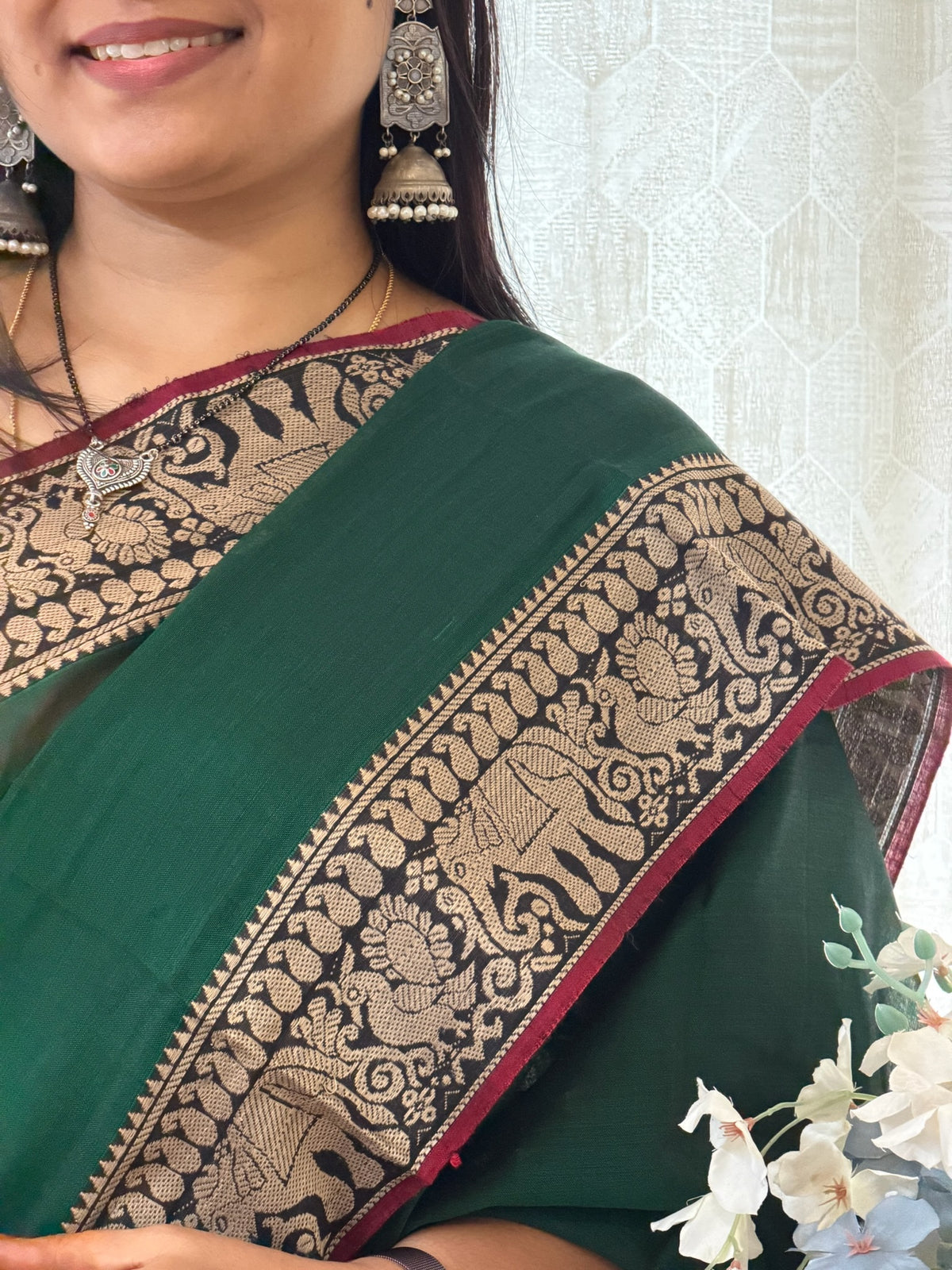 Handwoven Emerald Green & Black Heritage Border Narayanpet Cotton Saree
